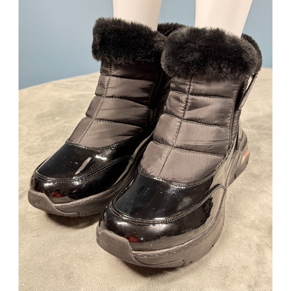 Skechers Arch Fit Boots Womens 9 Black Faux Fur Puffer Winter Snow